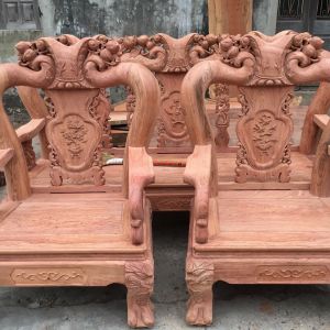 Bộ bàn ghế minh quốc đào tay 12 gỗ hương vân bộ 6 món (1 đoản, 2 ghế, 1 bàn, 2 đôn) sơn PU tặng 1 kính bàn 1 kính đôn
