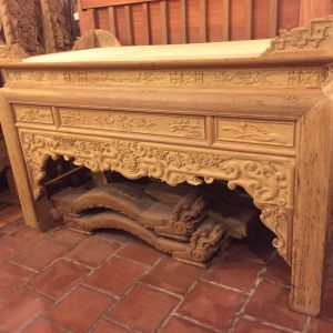 Bàn thờ móc gỗ gụ (dài 197cm, sâu 87cm, cao 127cm)